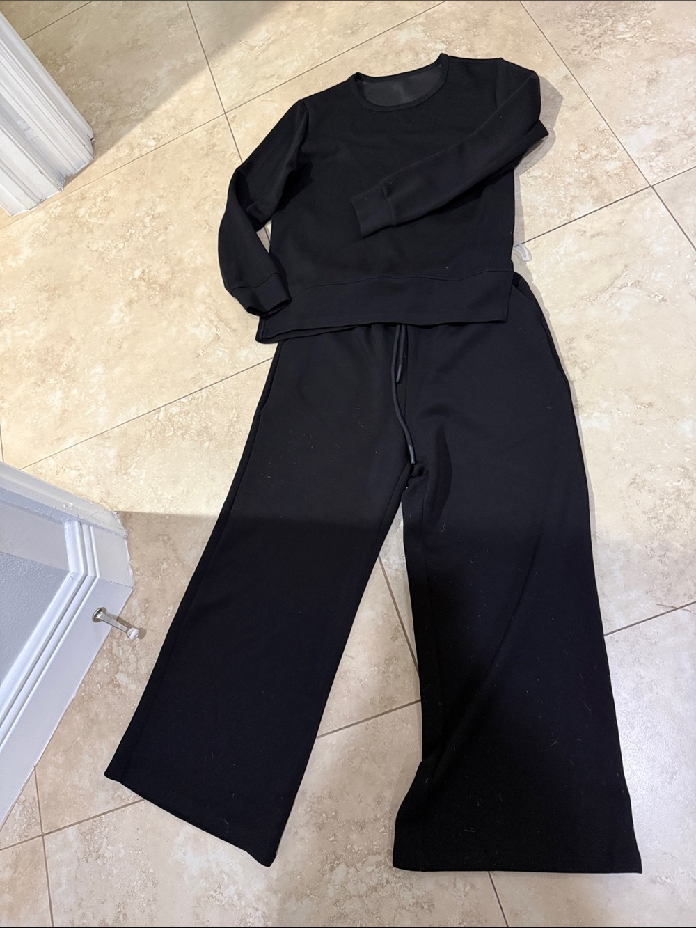 Amazon Black Wide-Leg Sweatpants and Pullover Set